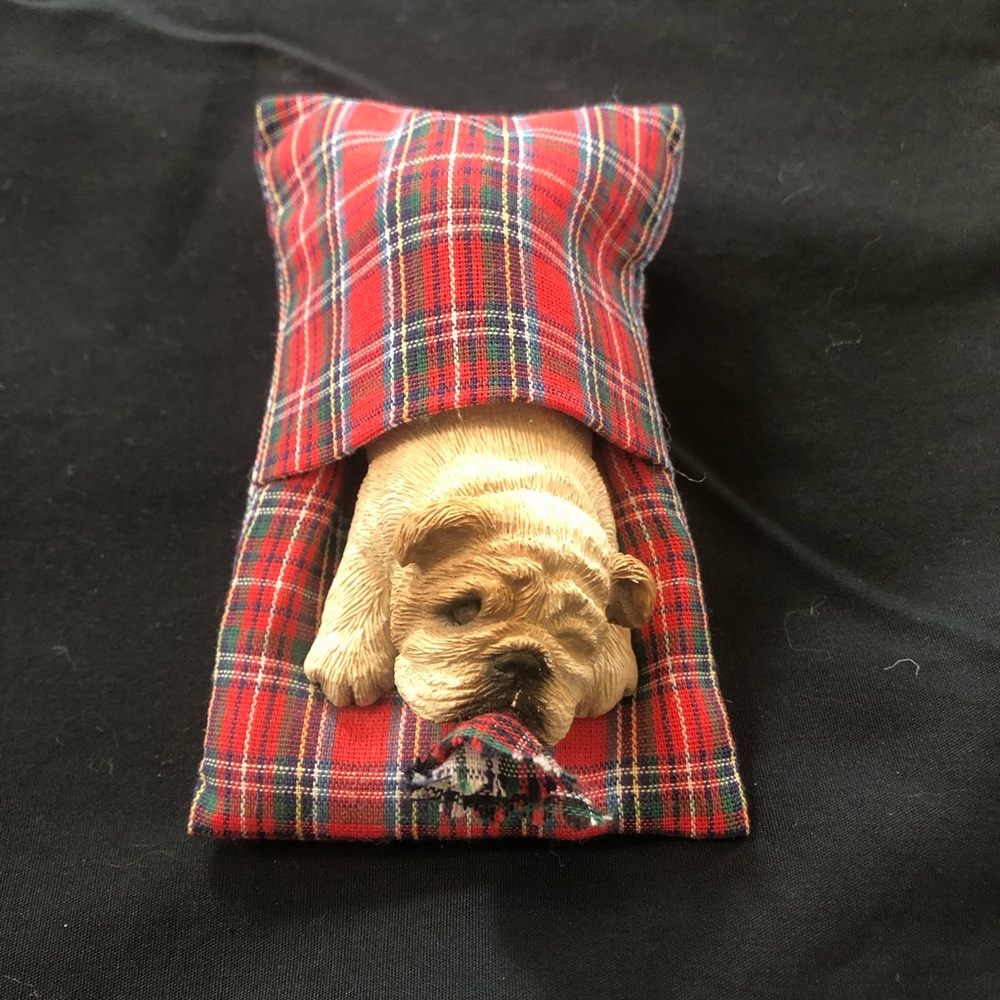 Sandicast Winking Bulldog